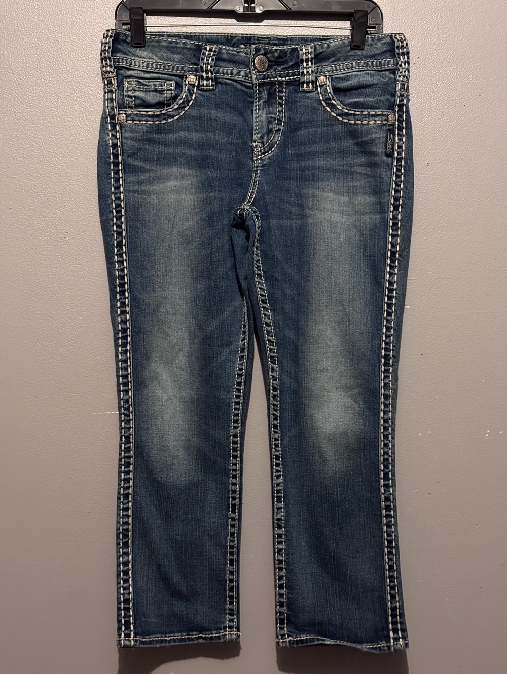 Silver Jeans Mid Wash Suki Jean Capris